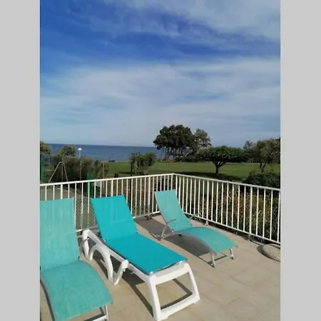 4 Personnes Bord De Avec Piscine Wifi Cervione