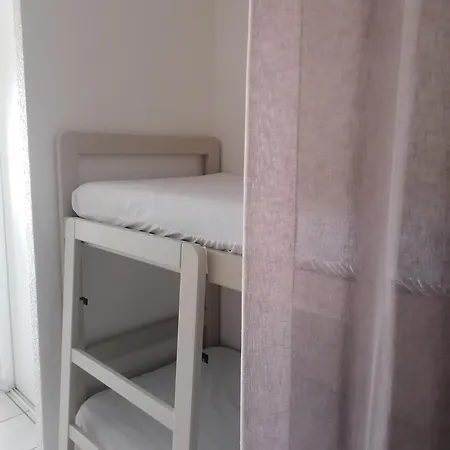 Apartment 4 Personnes Bord De Avec Piscine Wifi *