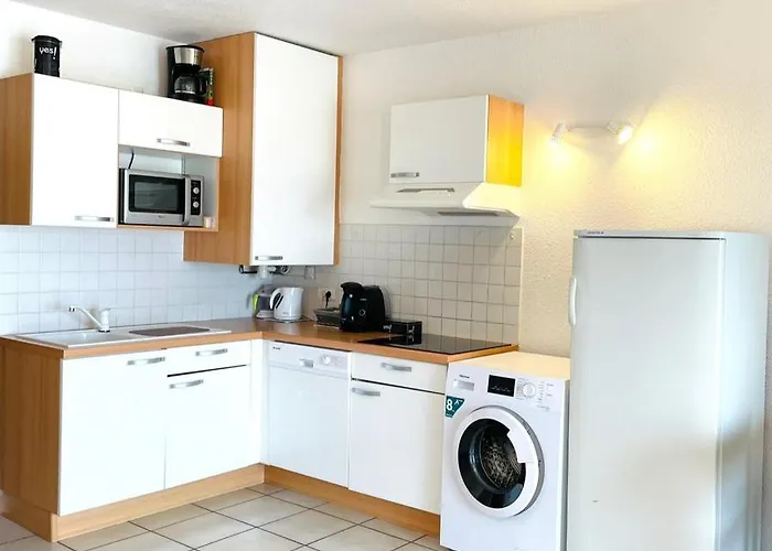 4 Personnes Bord De Avec Piscine Wifi Червионе