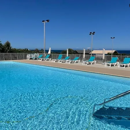 4 Personnes Bord De Avec Piscine Wifi Cervione