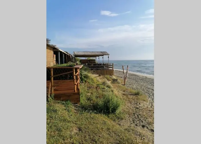 4 Personnes Bord De Avec Piscine Wifi * Cervione