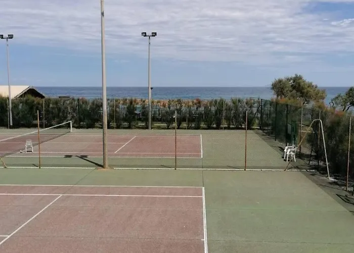 Appartement 4 Personnes Bord De Avec Piscine Wifi Cervione