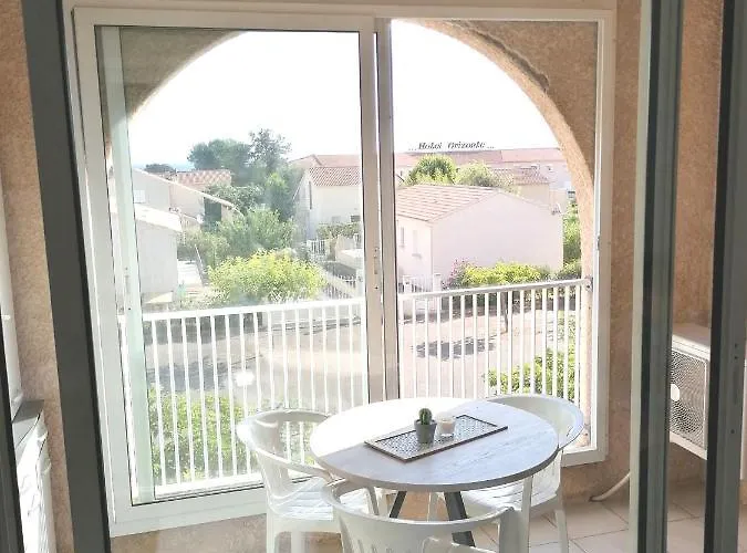 4 Personnes Bord De Avec Piscine Wifi * Cervione