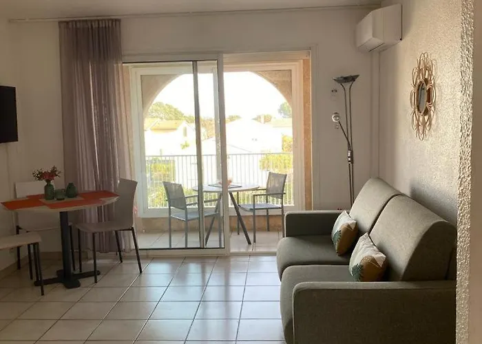 4 Personnes Bord De Avec Piscine Wifi Cervione