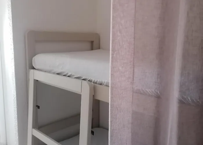 Appartement 4 Personnes Bord De Avec Piscine Wifi *